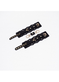 Черные кожаные наручники с узорами и золотистой фурнитурой - Crazy Handmade - купить с доставкой в Прокопьевске