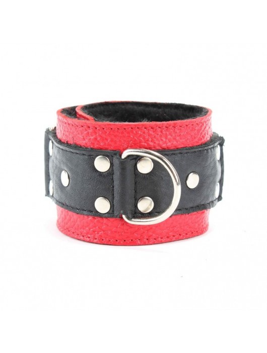 Красно-чёрные кожаные наручники с меховым подкладом - БДСМ Арсенал - купить с доставкой в Прокопьевске