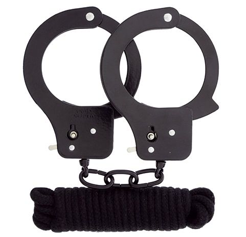 Чёрные наручники из листового металла в комплекте с веревкой BONDX METAL CUFFS LOVE ROPE SET - Dream Toys - купить с доставкой в Прокопьевске